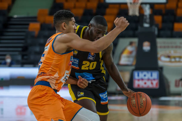 战中继续保 战中继续保