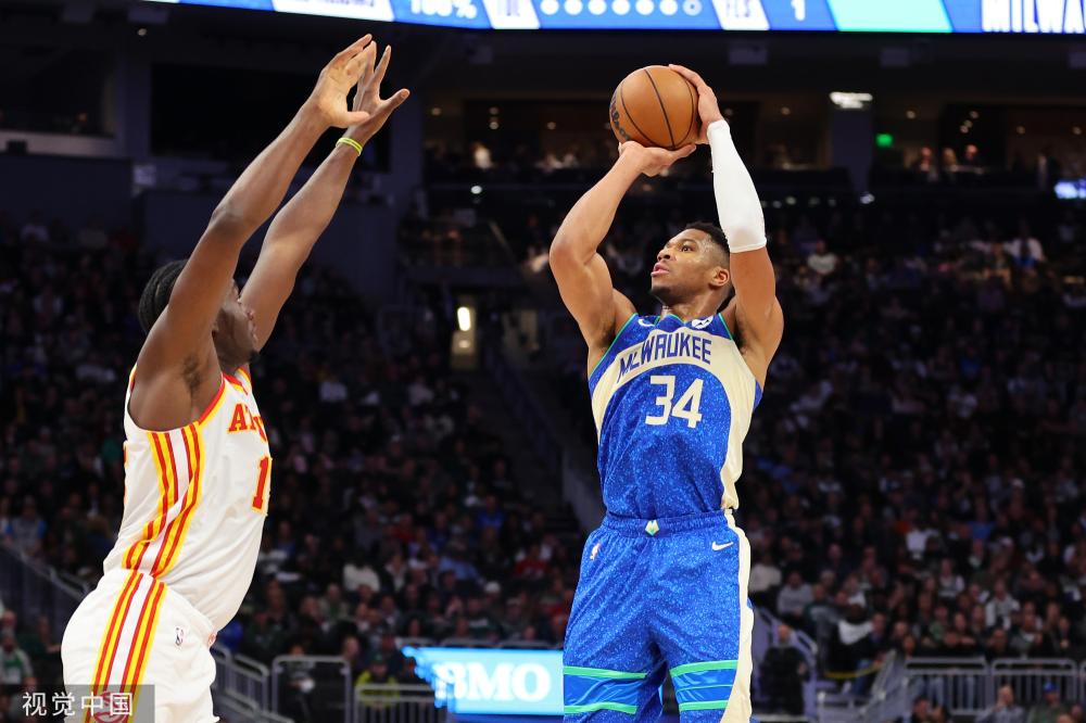 超远任意球 超远任意球