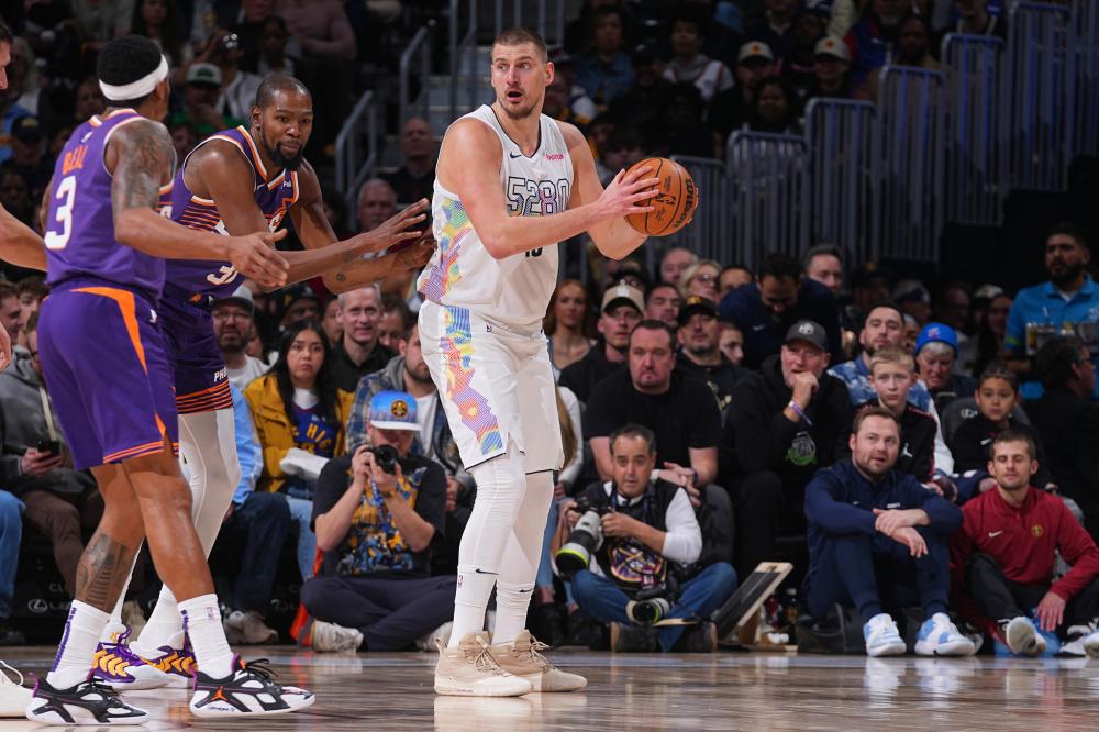 比分依然僵 比分依然僵